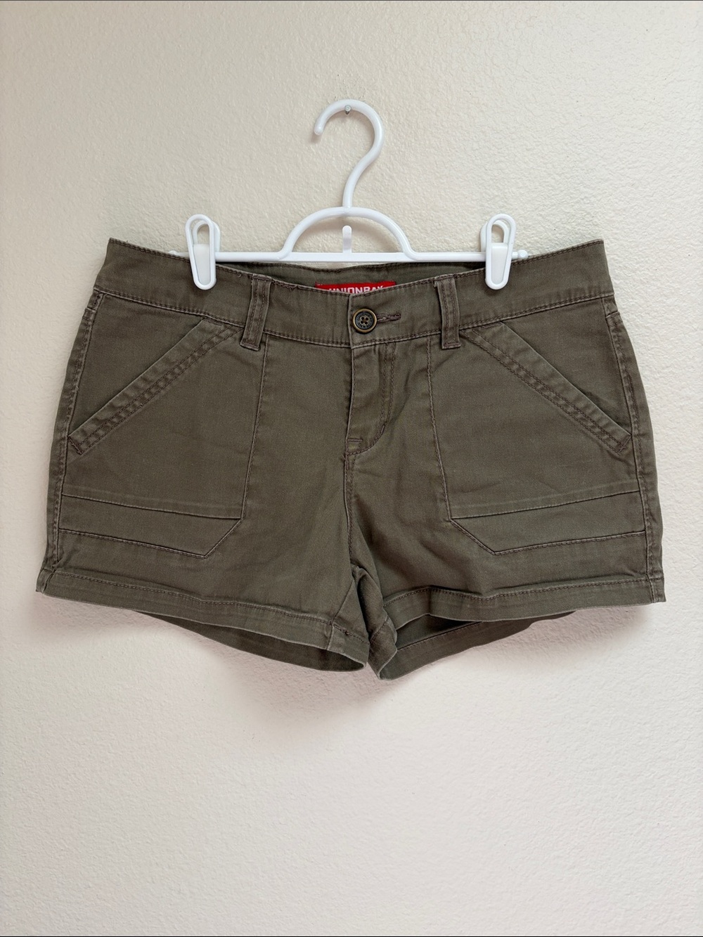Unionbay Mid Rise Khaki Cotton Shorts, Size 9, Summer Shorts with Pockets